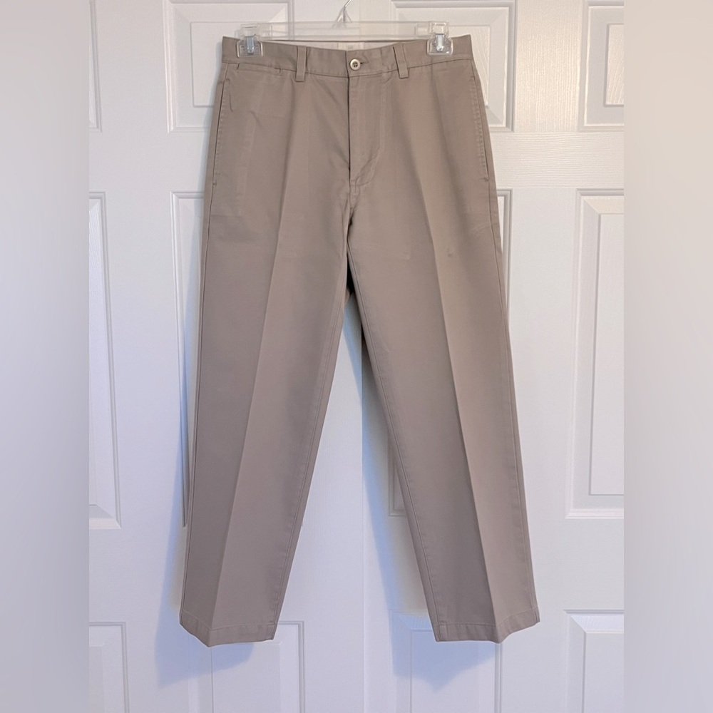 Gap Authentic Khakis Flat Front, size 32x29,